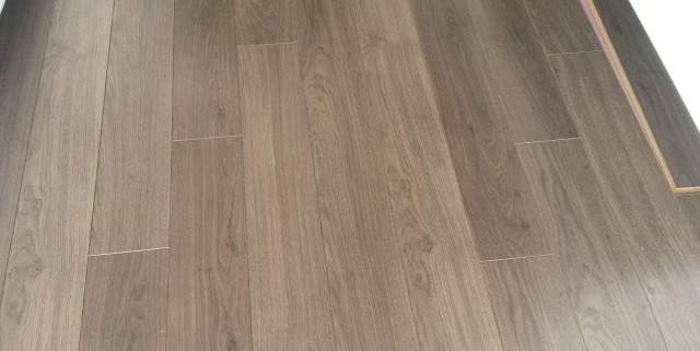 Ламинат UF1305 quick step Дубовая серо-коричнев 32