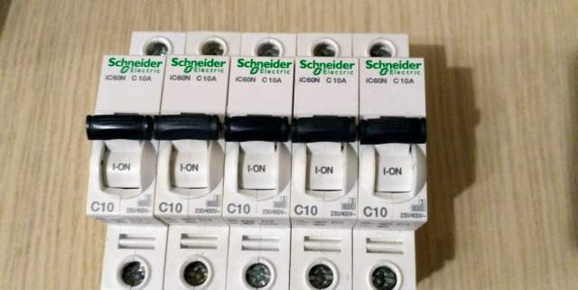 Автоматы Schneider electric