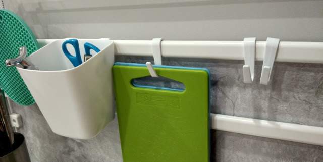 Кухня Ikea суннерста со смесителем и сливом