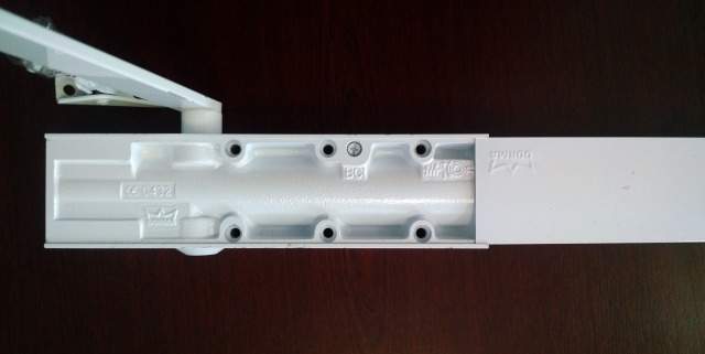 Доводчик дверной Dorma TS 73 V