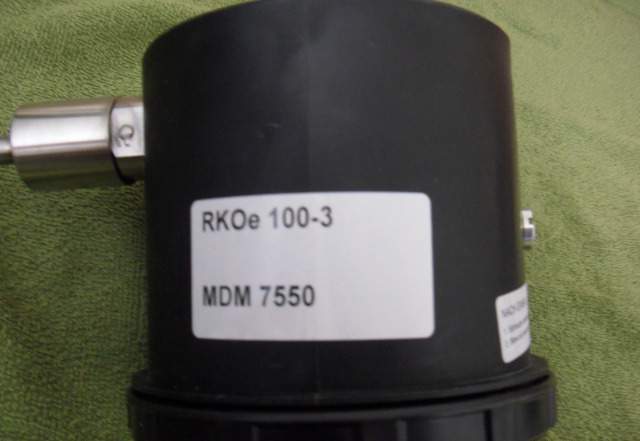 Гидронаполненный контактный манометр RKOe 100-3