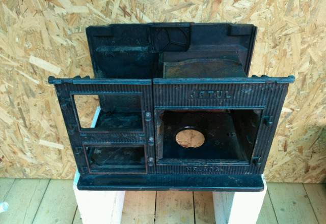 Печка дровяная jotul
