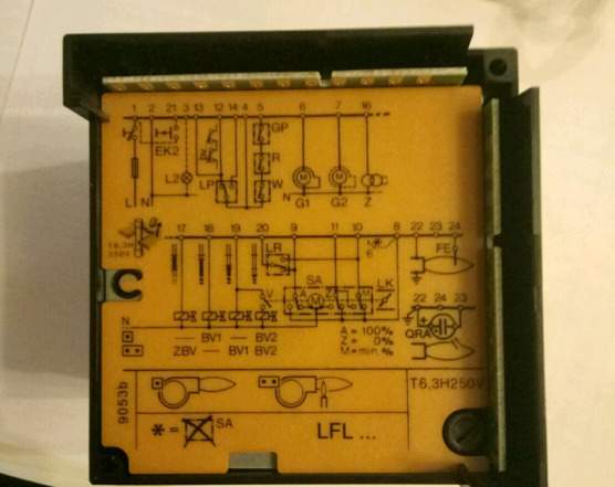 Автомат горения LFL1. 133 Siemens, новый в упаковк