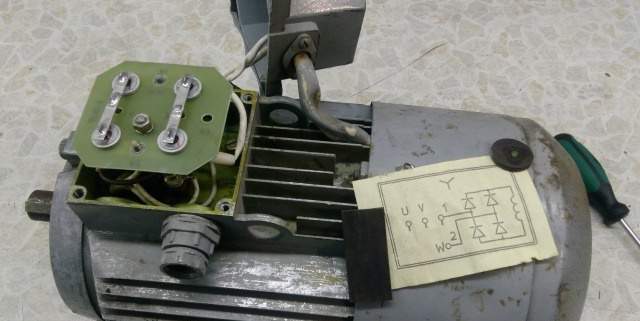 Электромотор с электро тормозом аир90L6eу3