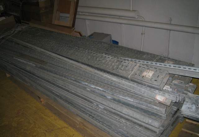 DKC / дкс 35263HDZ Лоток перфорированный 150х50