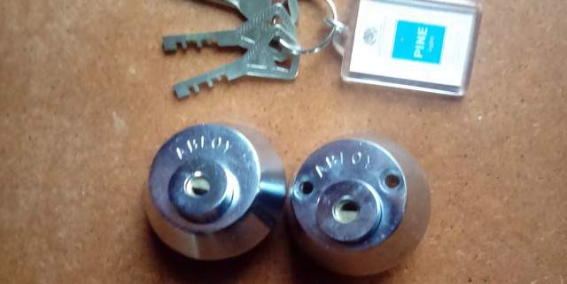 Замок Abloy E4190 Финляндия врезной для двери