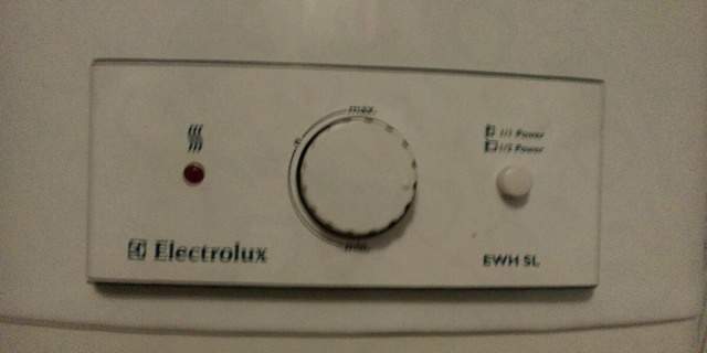 Водонагреватель Electrolux