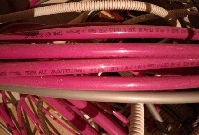 Остатки Отрезки Rehau pink