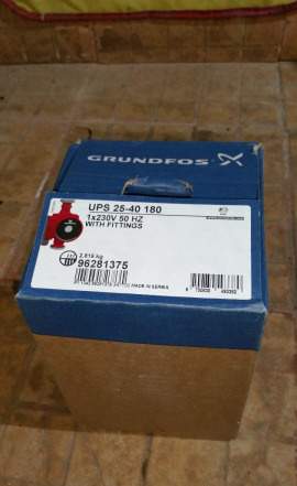 Циркуляционный насос grundfos UPS 25-40