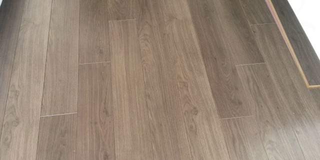 Ламинат UF1305 quick step Дубовая серо-коричнев 32