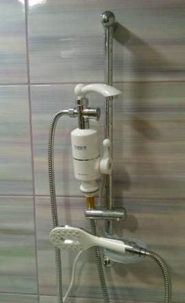 Кран + душ водонагреватель проточный электр. (узо)
