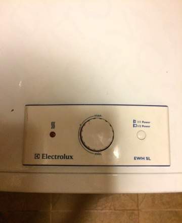 Водонагреватель Electrolux EWH 80 SL