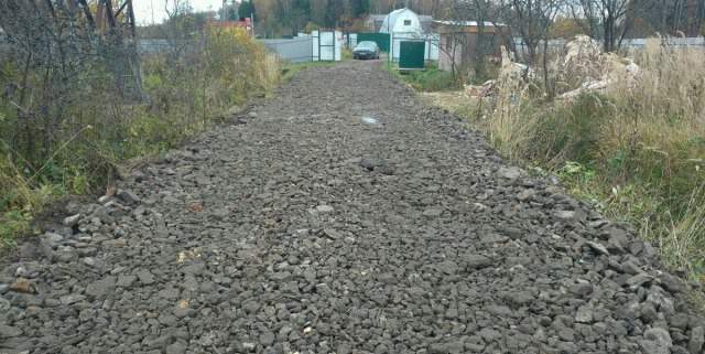 Бетонный щебень для отсыпки дороги. Бой бетона