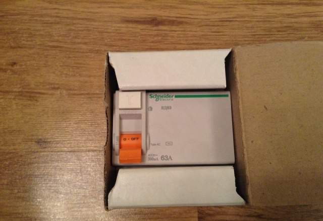 Узо Schneider Electric 4П-63А-300мА-ас Домовой