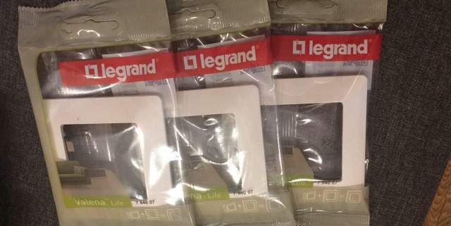 Новые розетки LeGrand