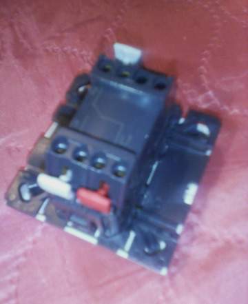 Переключатель Legrand 79211