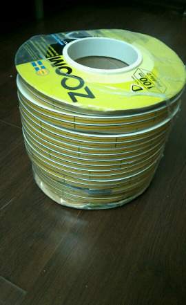 Самоклеящийся уплотнитель zoom tlt