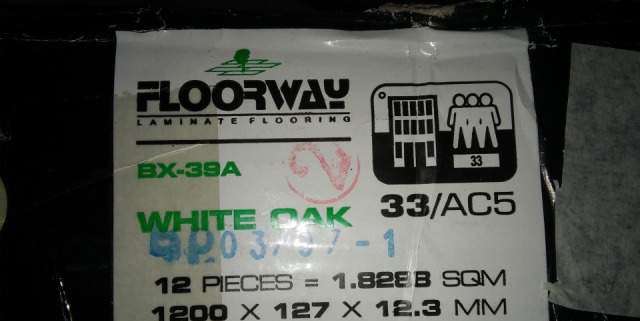 Ламинат FloorWay Дуб выбеленный BX-39A