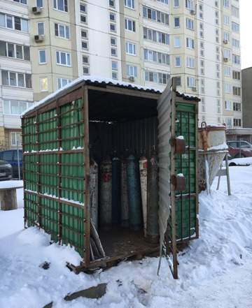 Бытовка, блок для хранения стройматериалов