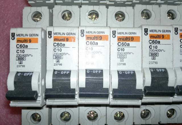 Автоматические выключатели от 10 Ам. до 125 Ам